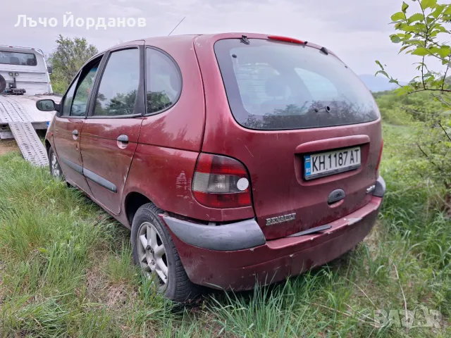 Renault Scenic 1.9dti на ЧАСТИ!, снимка 2 - Автомобили и джипове - 47521224