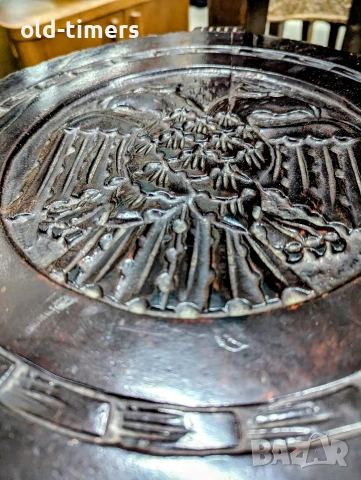 Ръчно резбована помощна масичка от масивно дърво – Двуглав орел, снимка 5 - Антикварни и старинни предмети - 53289476