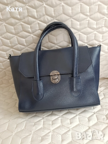 Две дамски чанти за 15 лв. общо, снимка 3 - Чанти - 52606370