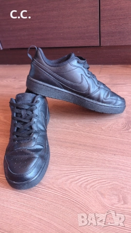 NIKE Оригинални кожени кецове, 40 номер, снимка 3 - Кецове - 52232701