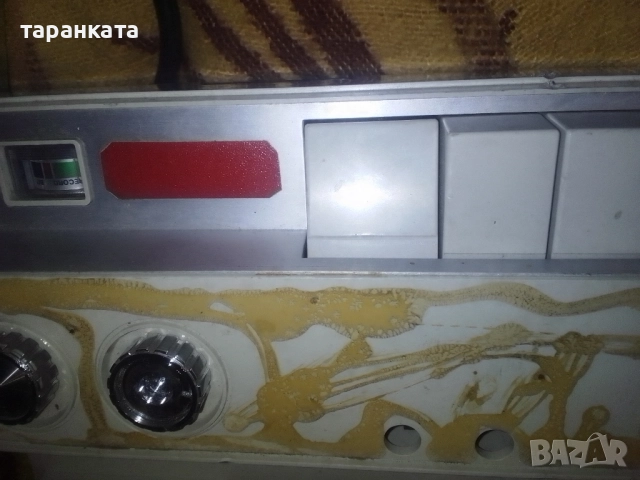 касетофон в незнайно състояние нямам кабел да го пробвам , снимка 2 - Радиокасетофони, транзистори - 51661874