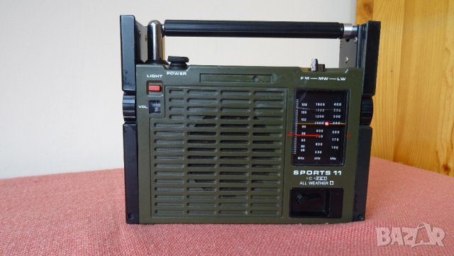 Vintage Sony ICF-111L   AM/FM Radio, 1970's  Japan, снимка 2 - Радиокасетофони, транзистори - 33036844