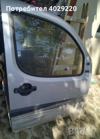 Дясна врата фиат добло 2007г