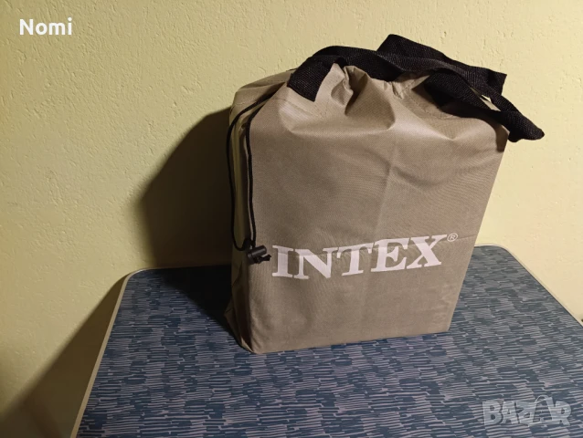 Надуваем матрак с вградена помпа INTEX Raised Comfort, 99 х 191 х 36 см., снимка 4 - Надуваеми легла - 50593996