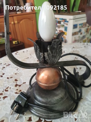 Нощна лампа, снимка 4 - Настолни лампи - 38069478