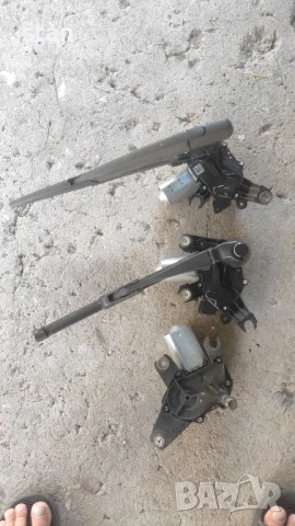 Задни чистачки с моторчето за Дачия Сандеро 1и2