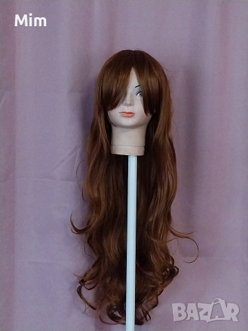 80 см Светло кафяво / Мока / дълга леко къдрева перука , снимка 2 - Аксесоари за коса - 52717536