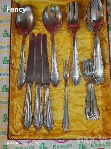 Комплект прибори за хранене Violet Roneusil, снимка 4 - Антикварни и старинни предмети - 53469625