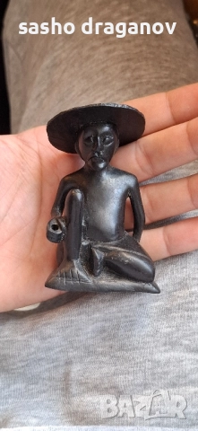 Абаносова дървена фигурка