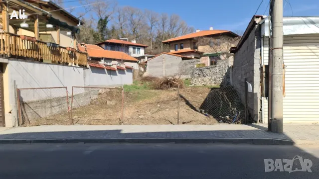 Парцел с излаз на две улици Тюлбенска и Радецки, снимка 3 - Парцели - 47671355