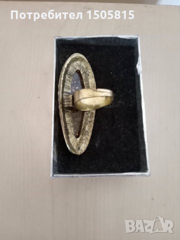 Невероятно красив Арт Деко прьстен с имитация на кехлибар, снимка 9 - Пръстени - 32961682