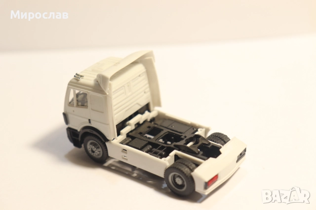 HERPA H0 1/87 MERCEDES ВЛЕКАЧ КАМИОН МОДЕЛ, снимка 6 - Колекции - 52489523