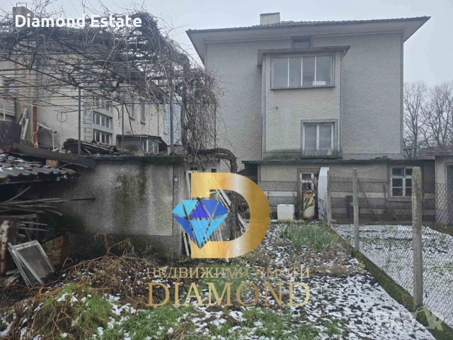 Втори етаж от къща в Димитровград, кв. Раковски