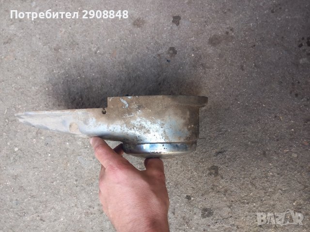 Фар,ключ,капачка,капак за двигател  и гумени страници за резервоар от Иж, снимка 11 - Мотоциклети и мототехника - 41044361