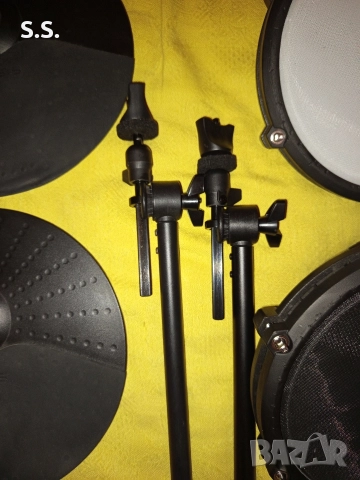 Пад и чинел за електронни барабани Alesis, снимка 3 - Ударни инструменти - 52793715