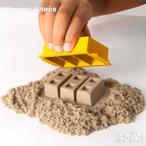 Комплект моделиращ пясък Kinetic Sand Несъхнещ пясък Кинетичен пясък Строеж с багер, снимка 6 - Пластелини, моделини и пясъци - 48810788