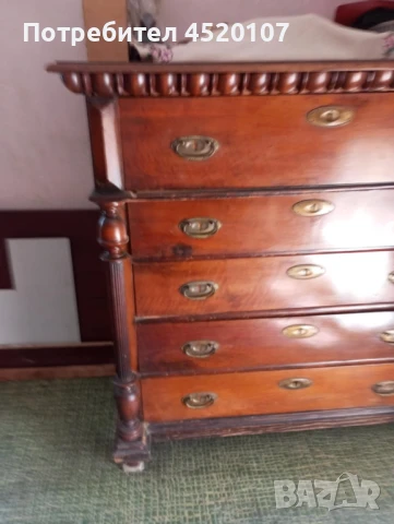 Ретроскрин с 5 чекмеджета с размери 1.05 на 0,5м. на 0.98 м..с много  оргинални орнаменти.  , снимка 1