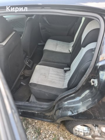 Алфа 147 1.6 BlackLine, снимка 5 - Автомобили и джипове - 37935606