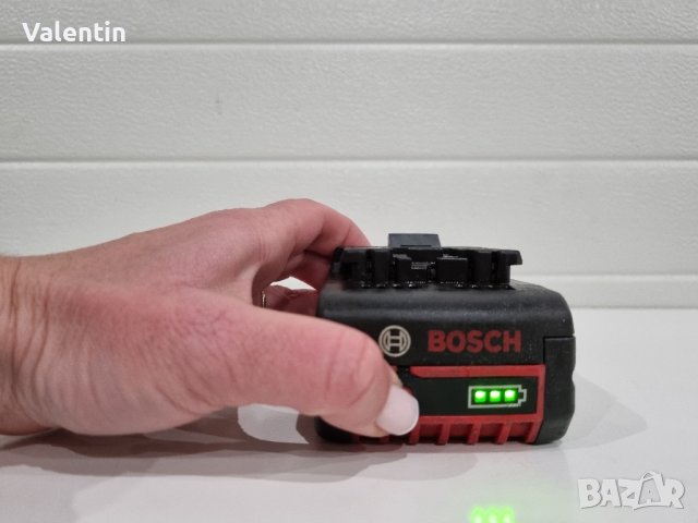 Батерия Bosch 18v 4.0Ah, снимка 3 - Винтоверти - 43504099