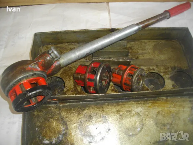 VIRAX ФРЕНСКА ВИНТОНАРЕЗКА ВИНТОРЕЗ ПЛАШКА ПАФТА ЗА НАПРАВА НА РЕЗБИ НА МЕТАЛНИ ВОДОПРОВОДНИ ТРЪБИ