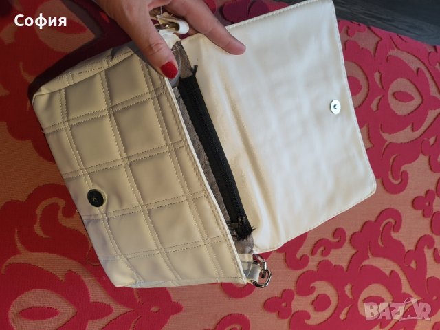 Бяла чанта, снимка 3 - Чанти - 40117975
