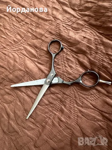 Фризьорка ножици