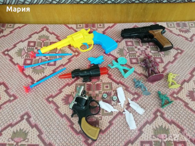 Лот играчки-пистолети, войници, снимка 2 - Коли, камиони, мотори, писти - 33277521