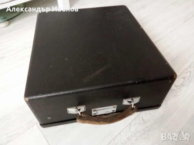 Италианска пишеща машина OLIVETTI 1940 г., снимка 8 - Антикварни и старинни предмети - 53569752