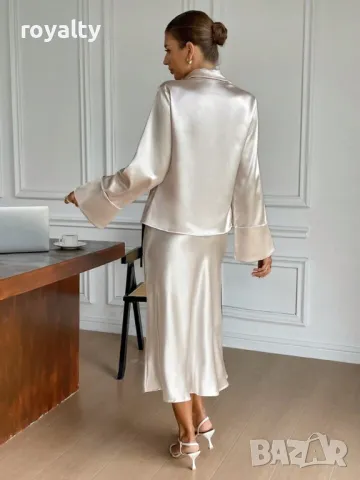 Елегантен сатенен комплект в кайсиев цвят , снимка 3 - Комплекти - 49207464