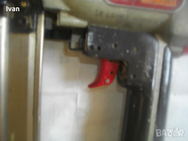 MAX ПНЕВМАТИЧЕН ТАКЕР ЗА ПИРОНИ ДО 50мм ПРОФЕСИОНАЛЕН С ДУРАЛУМИНИЙ ПЪЛНИТЕЛ, снимка 7 - Други инструменти - 51010654