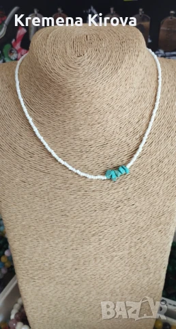 Асиметричен чокър с тюркоаз, чешки мъниста и стомана. Бижута Луди гъби. Ръчна изработка.