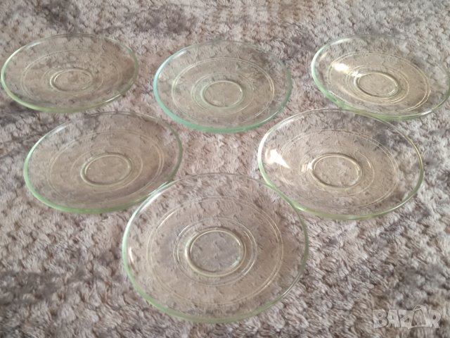 Комплект от 6 броя малки стъклени чинийки, снимка 2 - Чинии - 43543295