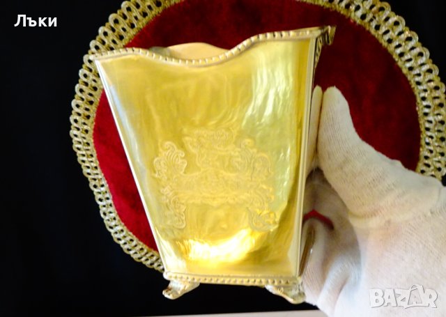 Бронзов съд с рицарски герб,изправен лъв. , снимка 5 - Антикварни и старинни предмети - 40777257