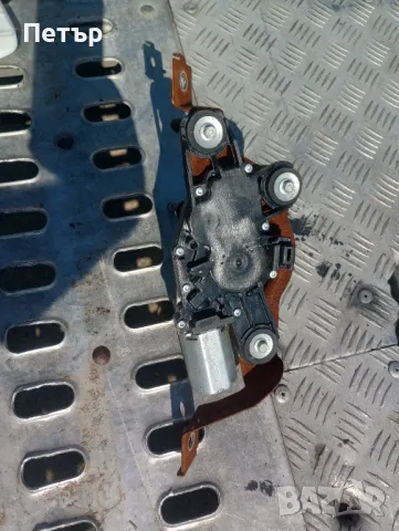 Моторче задна чистачка Форд фиеста 2008-2017г 8A61-A17K441-AE, снимка 2 - Части - 47322311