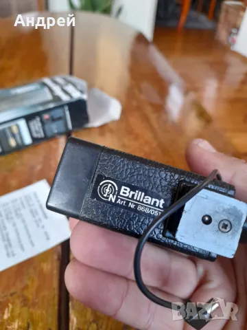Стара светкавица за фотоапарат Brillant 200BS, снимка 7 - Други ценни предмети - 48116728