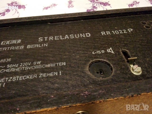 Старо радио "Robotron Strelasund RR1022" - 1984 г., снимка 15 - Антикварни и старинни предмети - 35324038