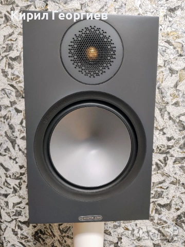 Тонколони Monitor Audio Bronz 100+ стойки NorStone