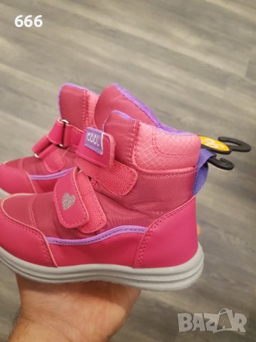 Обувки, снимка 3 - Детски боти и ботуши - 43254556