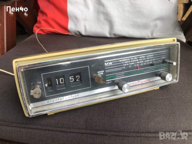 старо радио - дигитален часовник "NORDMENDE"