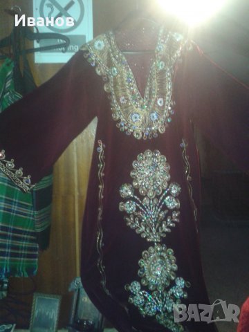 Рокля с хиляди мънисти продавам, снимка 3 - Рокли - 26731299