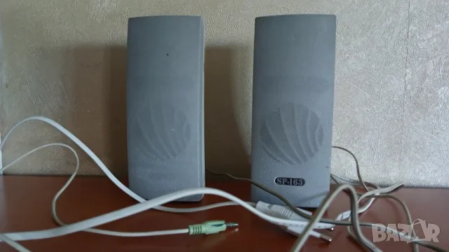 Тонколони за компютър и музикална аудио техника.