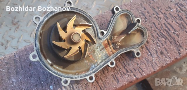 Водна помпа W/Audi 3.0 d 204 ps, снимка 2 - Части - 28071460