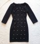 Черна рокля с перлички с матов плат като мек велур и 3/4ръкави, снимка 1 - Рокли - 35208999
