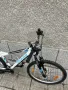 Алуминиев велосипед 26 цола 21 скорости палцови команди преден амортисьор много запазено , снимка 6
