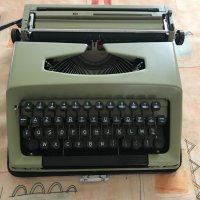 Пишеща машина латиница, снимка 2 - Други стоки за дома - 39192773