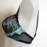 Ann Summers 70C дантелен сутиен в черно и сатен, снимка 6 - Бельо - 36613248