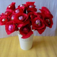 Роза с бонбон или близалка 0.50ст, снимка 1 - Декорация за дома - 26982021