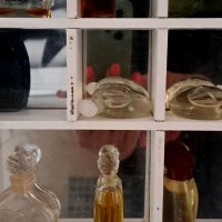 Колекционерска витрина маркови парфюми, снимка 12 - Колекции - 40608821