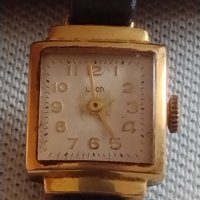 Стар механичен часовник Luch USSR с позлатена рамка за КОЛЕКЦИЯ 43077, снимка 1 - Други ценни предмети - 43905561
