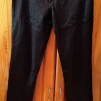 Черен еластичен панталон с блясък,S, снимка 1 - Панталони - 35154609